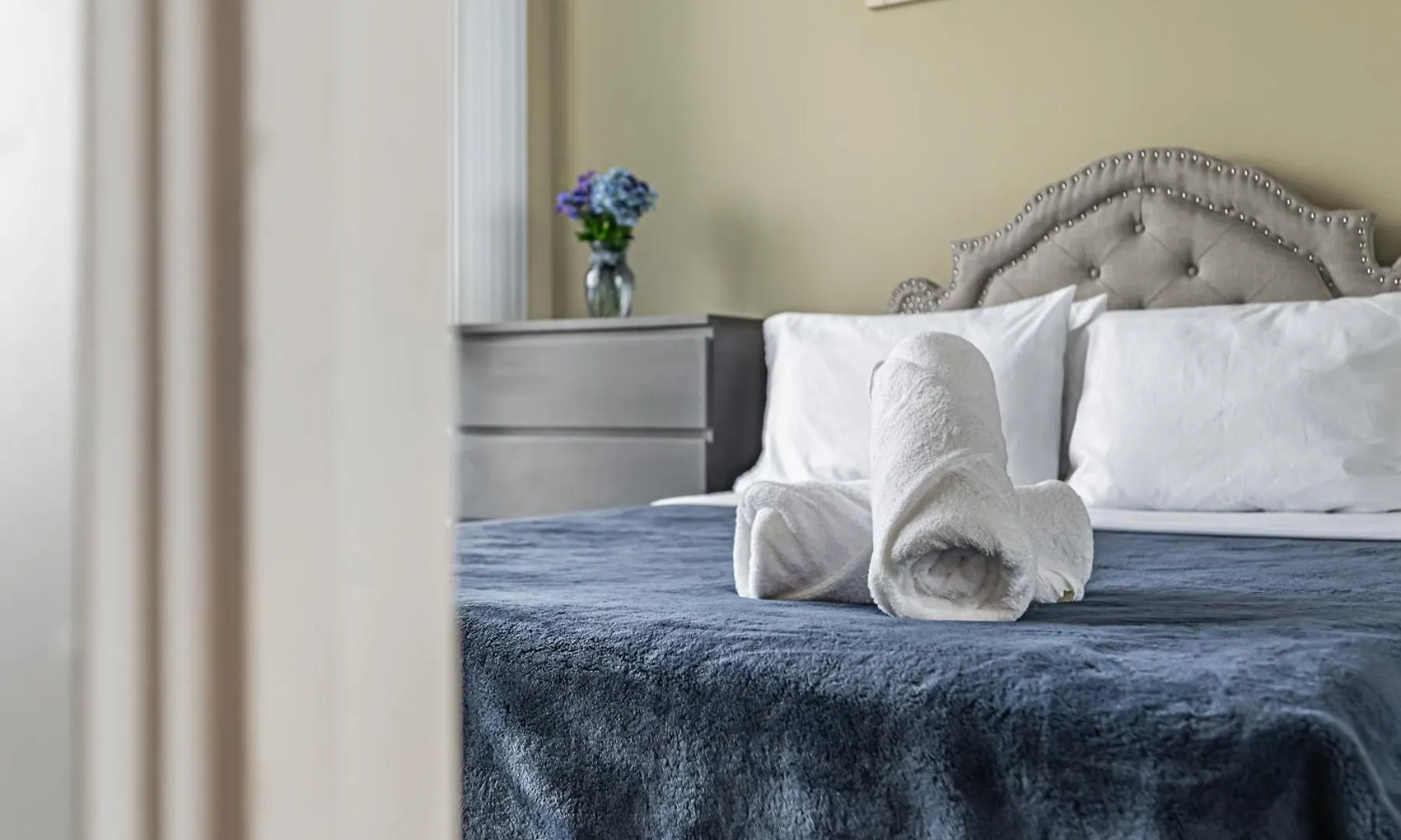 Iceboat Suites Toronto 0*,